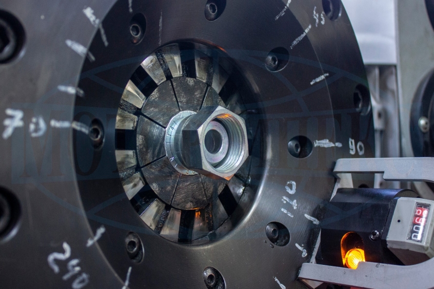 We certificated high-pressure hoses manufactured by us