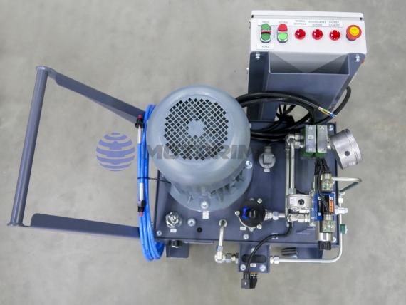 Hydraulic power unit of 1853 series at 150 MPa for pipeline testing