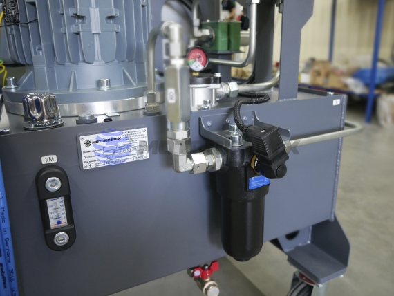 Hydraulic power unit of 1853 series at 150 MPa for pipeline testing