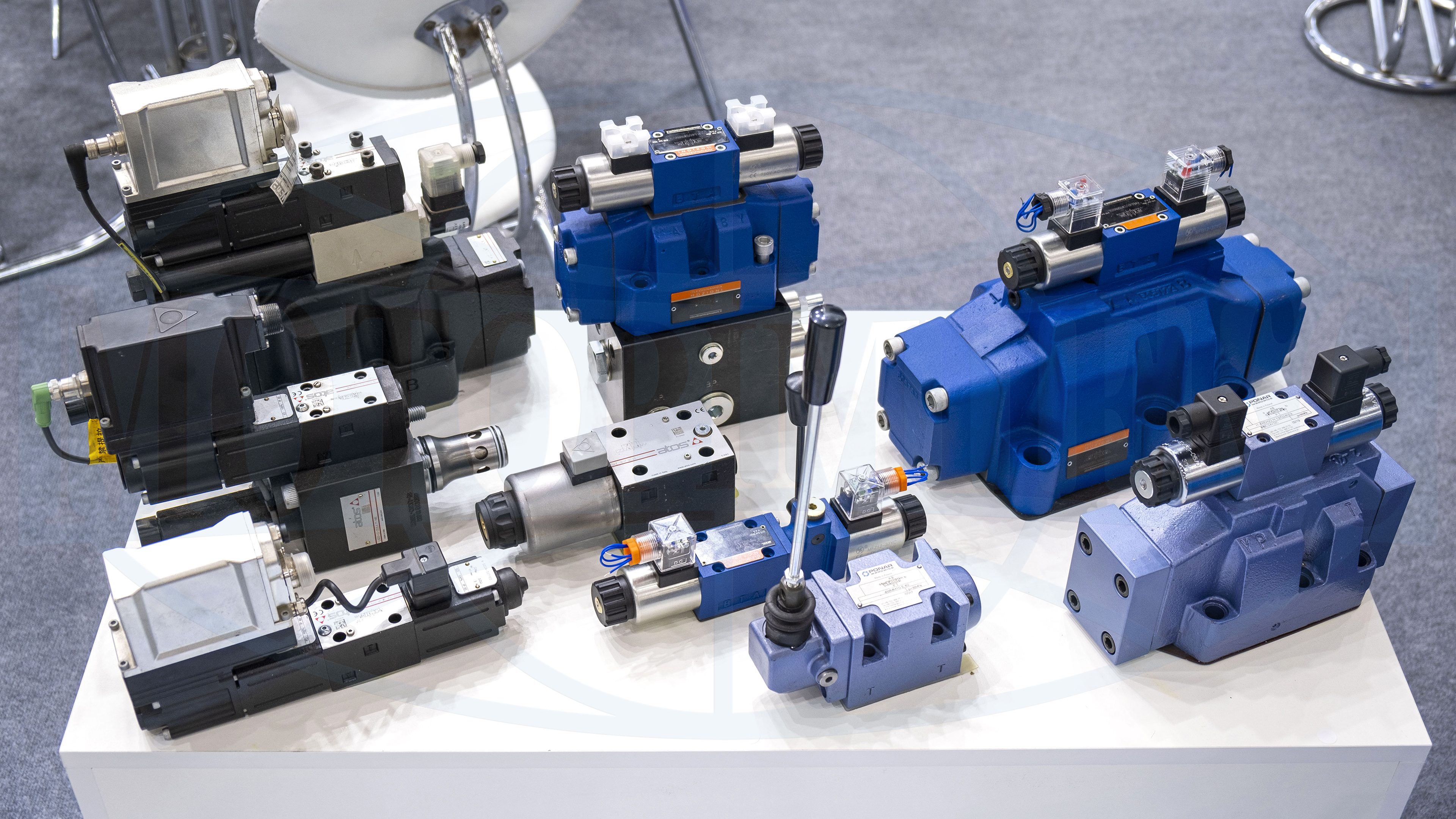 Directional control valves with electromagnetic, proportional and manual control from 'Motorimpex' | View 2