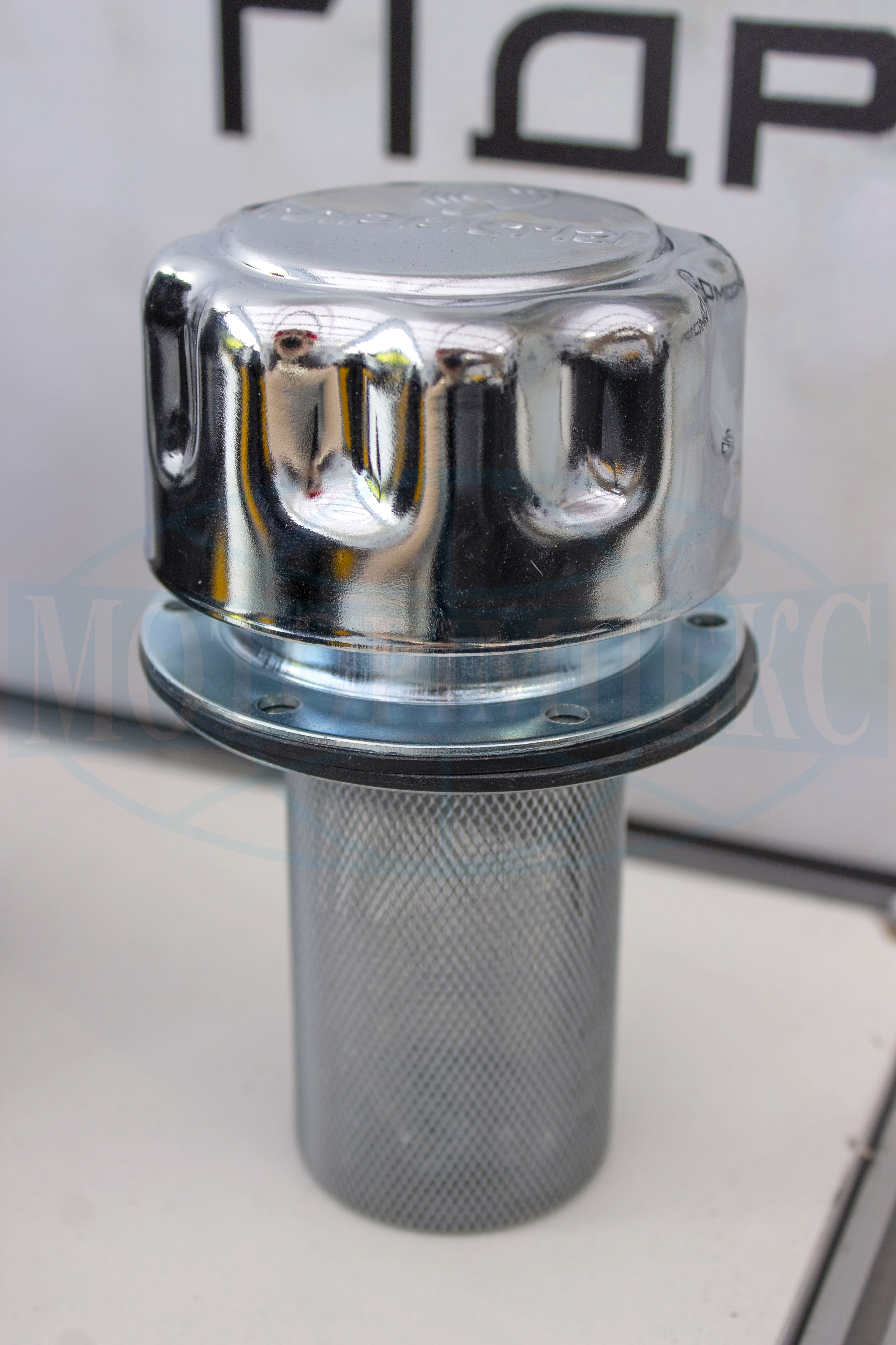Заливна горловина TA80 з повітряним фільтром (сапуном) від «Моторімпекс»
