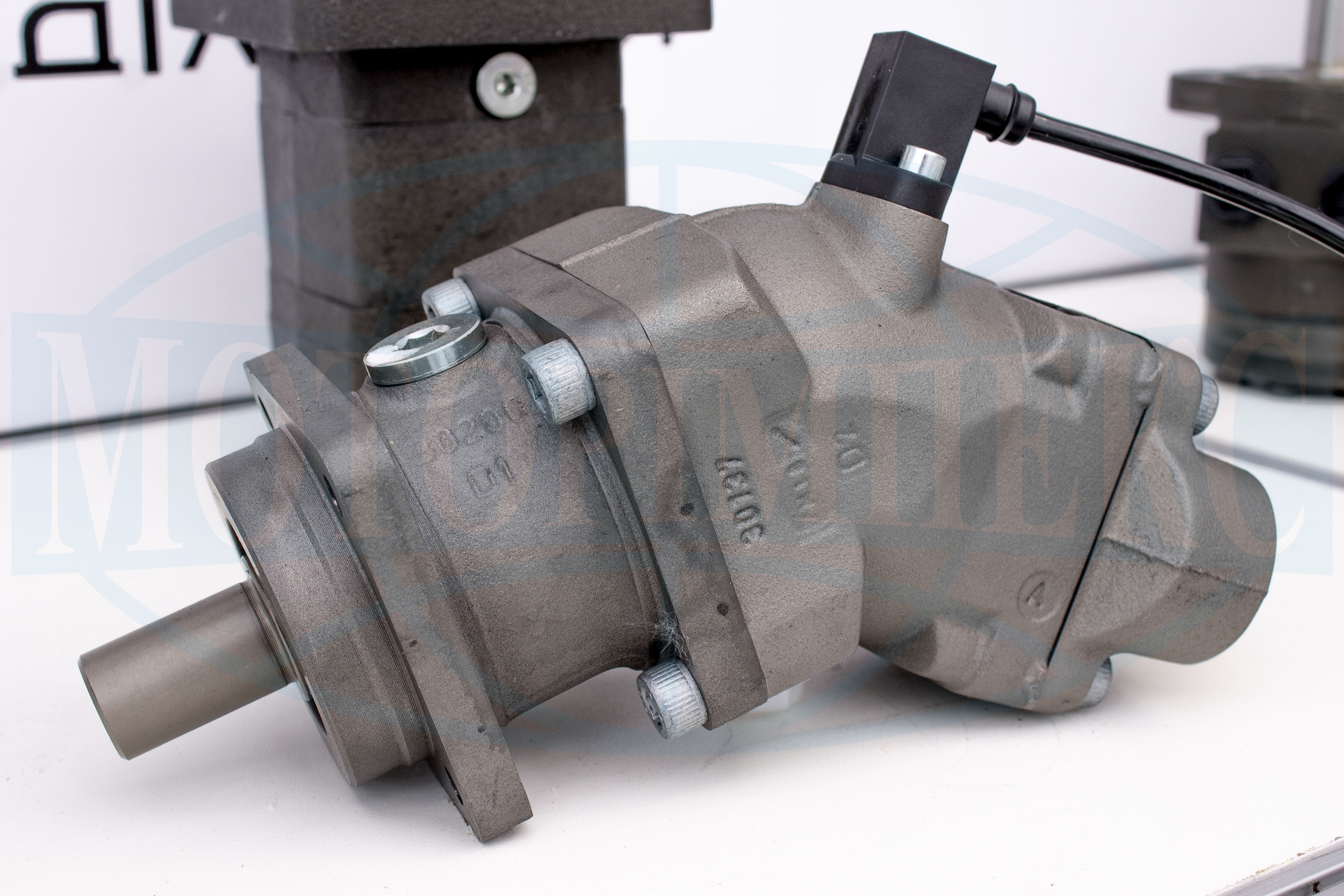 Аксіально-поршневий гідромотор SCM-012W виробника «Sunfab» від «Моторімпекс»
