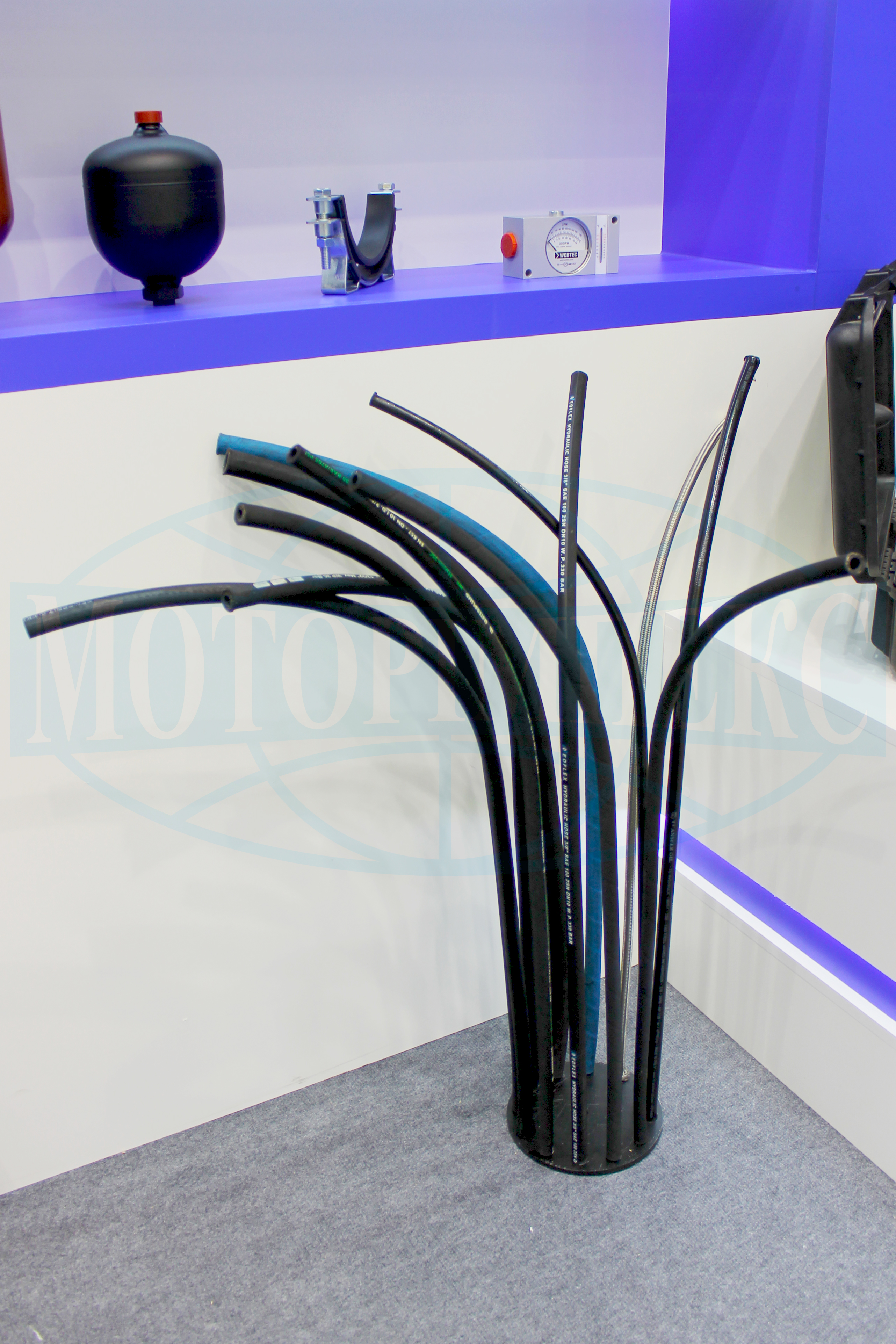High pressure hoses HPH for hydraulic systems from PE Motorimpex